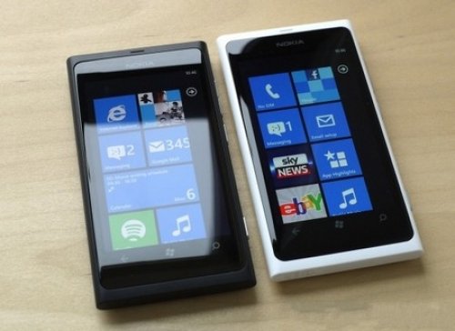 Windows Phone chưa đủ sức để “vực dậy” một Nokia đang đi xuống