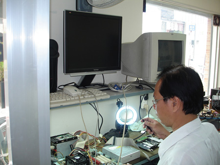 Computer repair - inLook.vn