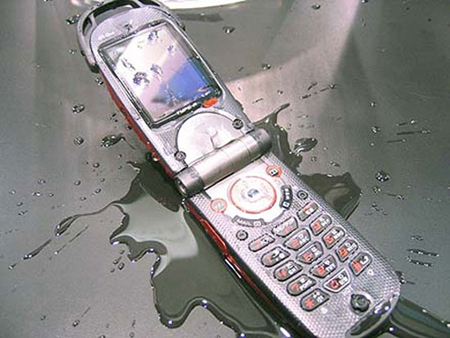 Điện thoại bị ướt - inLook.vn