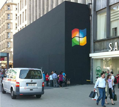 Logo Microsoft trên cửa hàng Apple - inLook.vn