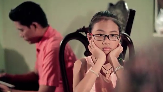 Chị Bảy Phương Mỹ Chi gây sốt với MV đầu tay