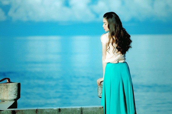 Hồ Ngọc Hà đẹp như tranh trong MV quay ở biển và rừng 4