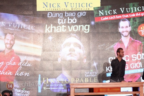 Nick Vujicic: &quot;Tôi cũng muốn người Việt Nam hãy tự giúp đỡ người Việt Nam&quot; 18