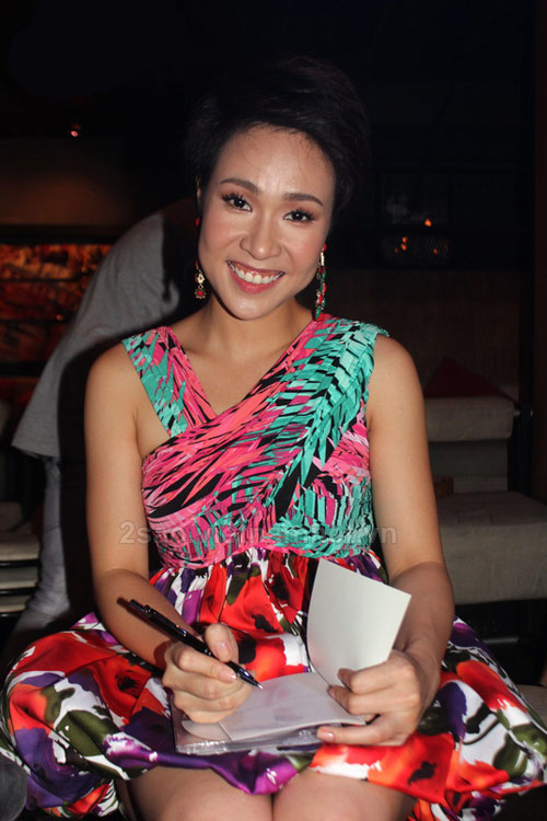 Uyên Linh cũng nằm trong danh sách những sao Việt có nụ cười kém đẹp