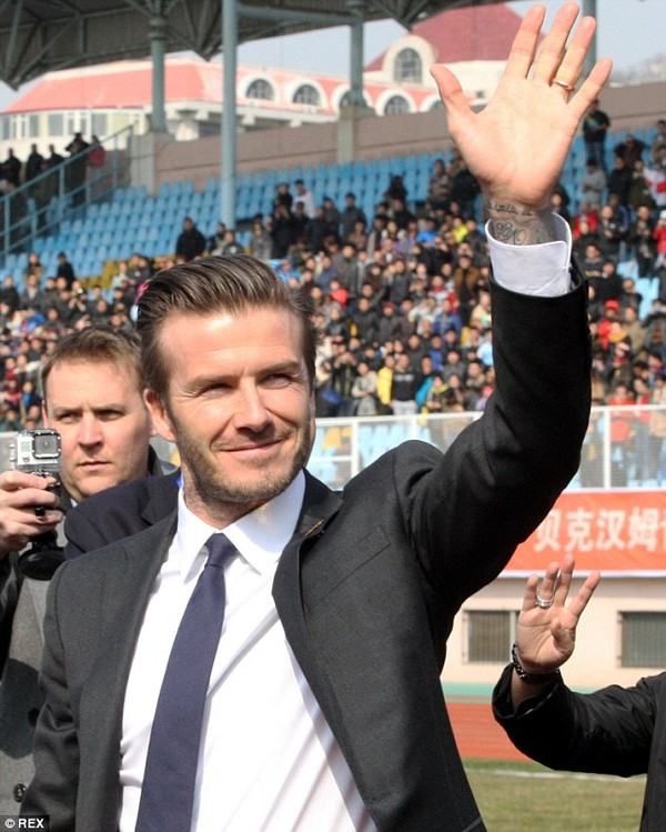 Beckham chính thức nói lời từ giã bóng đá 2