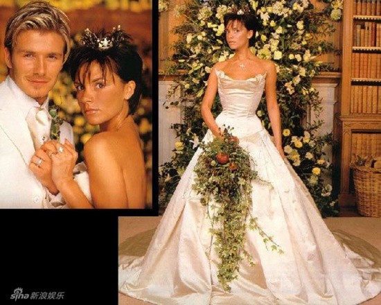 Tháng 7/1999, Victoria rạng rỡ trong ngày cưới của mình.  