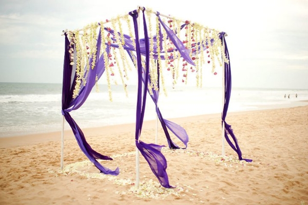 Cưới trên bãi biển - xu hướng cưới &quot;siêu&quot; lãng mạn