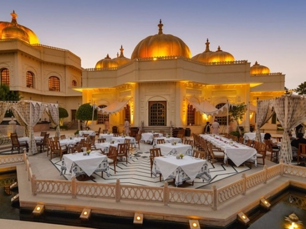 Khách sạn Oberoi Udaivilas được trang TripAdvisor bầu chọn là khách sạn tốt nhất ở Ấn Độ.