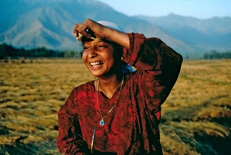 Nụ cười của cô gái Kashmir