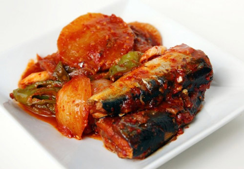 Cá thu đao om cay nóng kiểu Hàn dễ nấu - 4