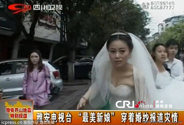 Cô dâu MC Cbiz bỏ đám cưới để đưa tin động đất 6