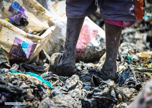 Thiên đường trần gian của những người kiếm cơm từ núi rác ở Kenya