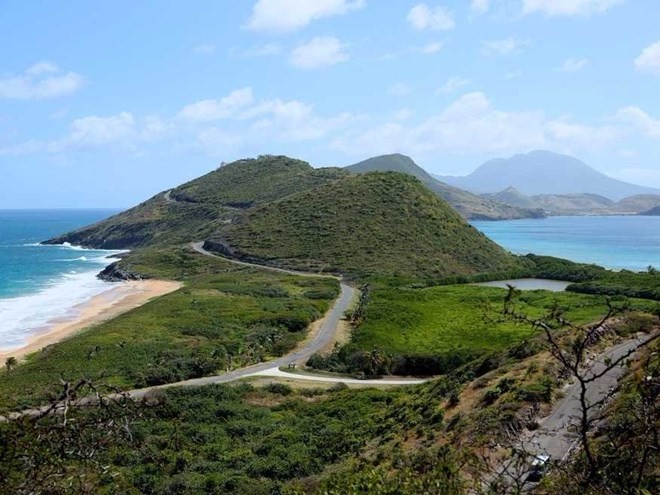 Đảo Saint Kitts hay còn có tên gọi khác là đảo Saint Christopher.