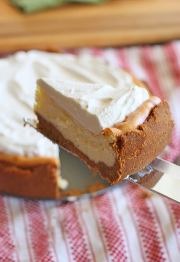 Cheesecake nướng phủ sốt caramel thơm lừng 10