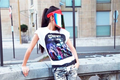 Những mẫu T-shirt nổi tiếng mà fashionista nào cũng có 24