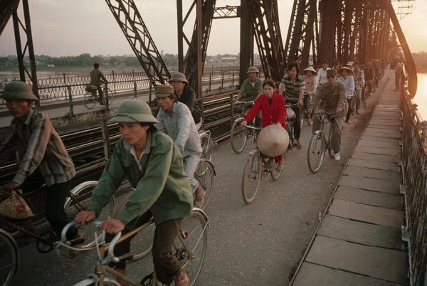 Bộ ảnh sống động về Hà Nội năm 1989 của nhiếp ảnh gia người Mỹ 11