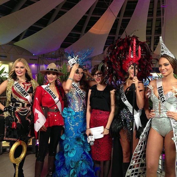 Thí sinh Miss Universe 2013 lộng lẫy trong đêm trình diễn trang phục Dân tộc 32
