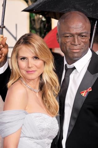Để kỷ niệm tình yêu với chồng, siêu mẫu Heidi Klum đã xăm tên của Seal lên cánh tay phải. Cùng với đó là các ngôi sao với chữ đầu tên ba người con của họ. Sau khi chia tay năm 2012, Heidi Klum đã tìm cách tẩy đi hình xăm tên Seal nhưng vẫn giữ lại các ngôi sao có tên tắt của các con.