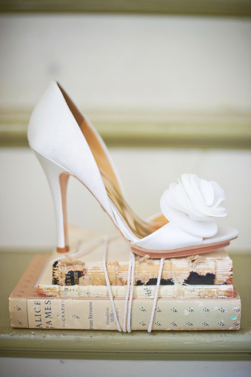 10 mẫu giày trắng thanh lịch cho cô dâu - 10