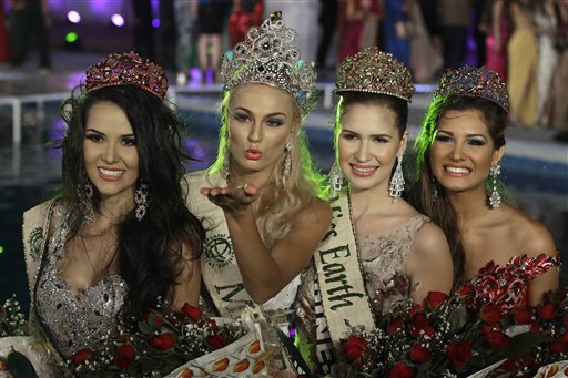 Những người đẹp đăng quang tại cuộc thi Hoa hậu Trái Đất 2012, sự kiện đang dính nghi án mua-bán danh hiệu