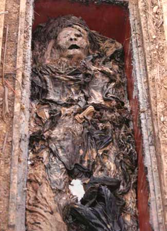 Bí ẩn 10 xác ướp cổ nổi tiếng của Việt Nam | Xác Ướp,Xác ướp nổi tiếng của Việt Nam,Xác ướp vua Lê Dụ Tông
