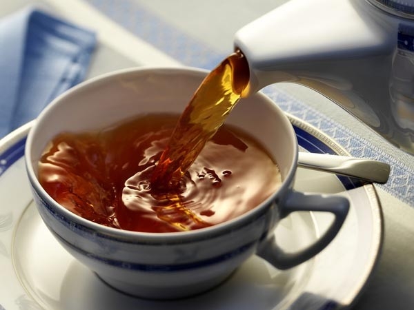 Trà đen: Trong trà đen có các chất chống viêm, làm giảm nguy cơ mắc bệnh tiểu đường và tim mạch. Uống trà đen giúp bạn kiểm soát được lượng đường trong máu.
