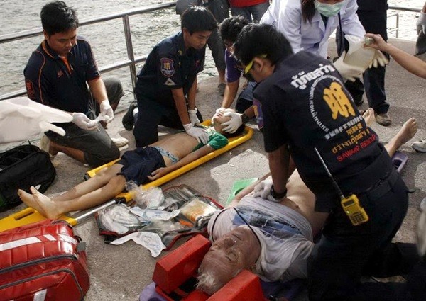 Chìm phà du lịch Thái Lan, 6 người thiệt mạng 1