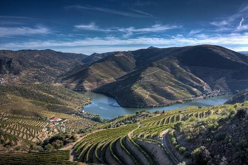 Douro-Valley-Portugal-1378718110.jpg