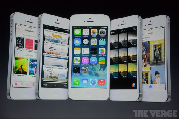 Toàn cảnh buổi ra mắt &quot;sản phẩm hot nhất năm&quot; iPhone 5s và iPhone 5c 24