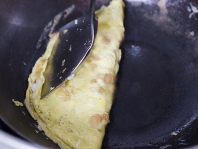Công thức cơm thập cẩm cuộn trứng cho bữa sáng thịnh soạn 7