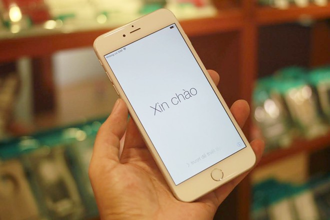 Nếu muốn mua chiếc iPhone 6 Plus bản 128 GB đầu tiên, người dùng Việt Nam có thể phải bỏ ra gần 80 triệu đồng.