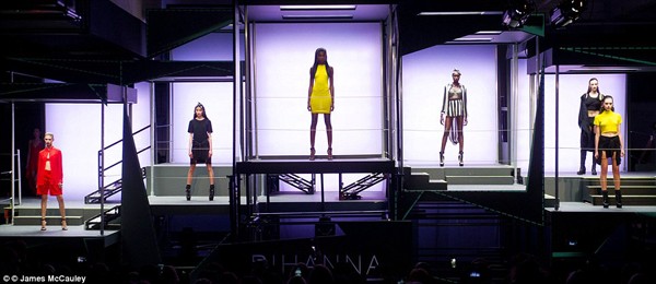 Rihanna ra mắt bộ sưu tập thời trang đầu tay 2