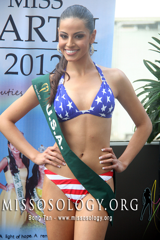 Nhan sắc của thí sinh Miss Earth 2012 gây thất vọng  13