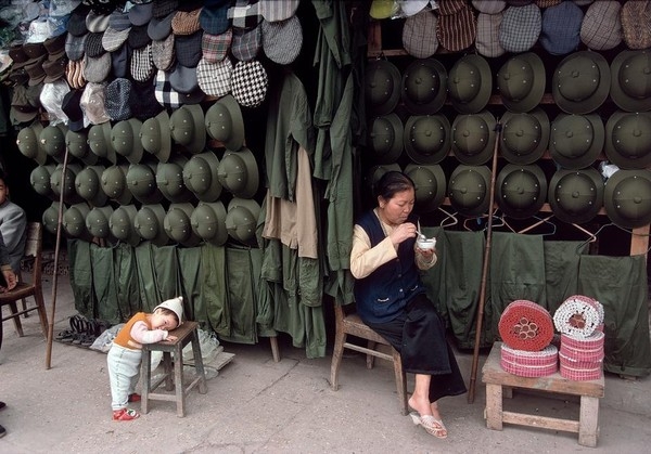 Việt Nam năm 1994 bình dị nhưng đầy bản sắc qua ống kính nhiếp ảnh gia Pháp 9
