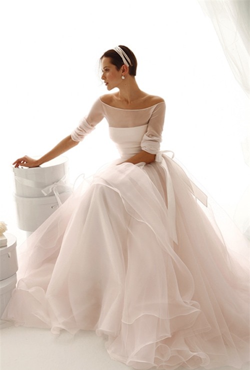 Váy cưới đơn giản vẫn đẹp lộng lẫy - 8