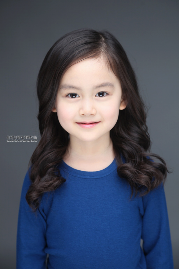 Cô bé gốc Việt cực xinh nổi tiếng trên truyền hình Hàn Quốc 13
