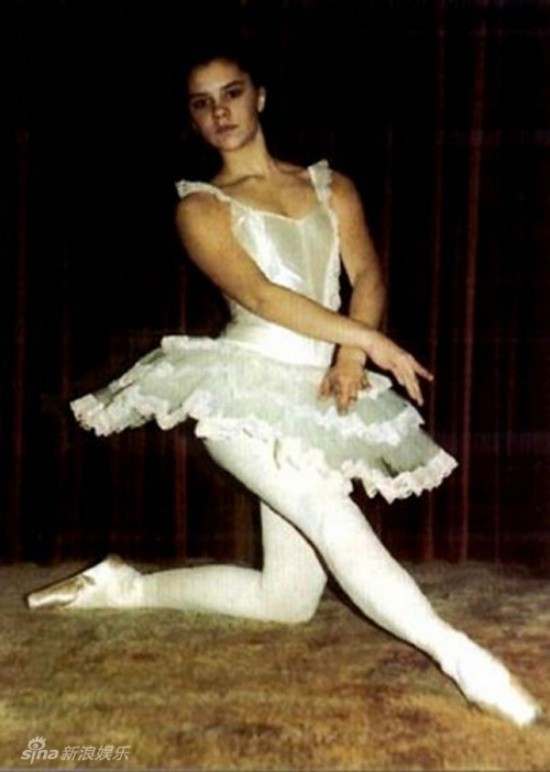 Thời gian của Victoria là dành cho việc tập luyện vũ đạo, múa ballet và hát.