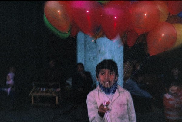 Bộ ảnh sống động về Hà Nội năm 1989 của nhiếp ảnh gia người Mỹ 17