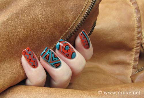 Họa tiết tribal cực xinh trên nail cho ngày hè rực rỡ