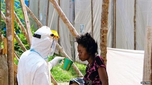 Ebola diễn biến phức tạp, thêm 1 bác sỹ tử vong - 1