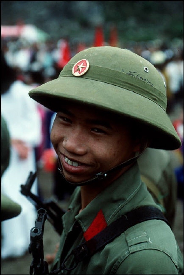 Việt Nam năm 1994 bình dị nhưng đầy bản sắc qua ống kính nhiếp ảnh gia Pháp 4