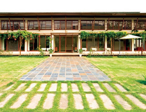 Ngôi nhà của gia đình nhạc sĩ Anh Quân và ca sĩ Mỹ Linh tại xã Minh Phú, huyện Sóc Sơn.