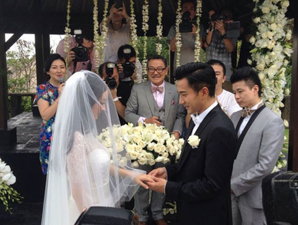 Những bộ ảnh cưới đẹp như mơ của Sao đầu năm 2014 | Đám cưới sao,Dương Mịch,Đồng Lệ Á,Ngọc Quyên,Kaley Cuoco