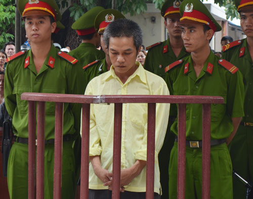 Kẻ thiêu chết thiếu nữ trước phòng trà ở Đà Nẵng lĩnh án tù chung thân 2