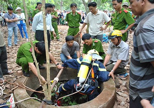 Cơ quan chức năng tiến hành kiểm tra tìm tung tích bà Dương Thị Thủy Bình Hà vào ngày 21/1.
