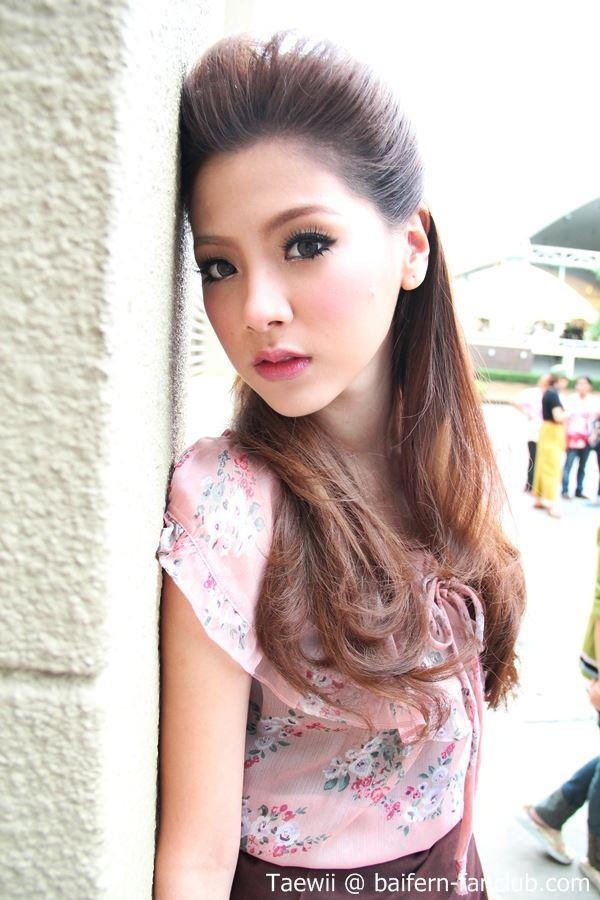 Những hot girl xinh đẹp cực nổi tiếng tại Thái Lan 20