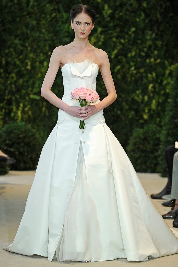 Mùa cưới 2014: Váy cưới trơn lên ngôi 12