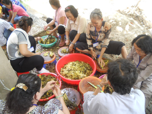Người Sài Gòn chung sức nấu cơm tình nguyện cho các thí sinh - d