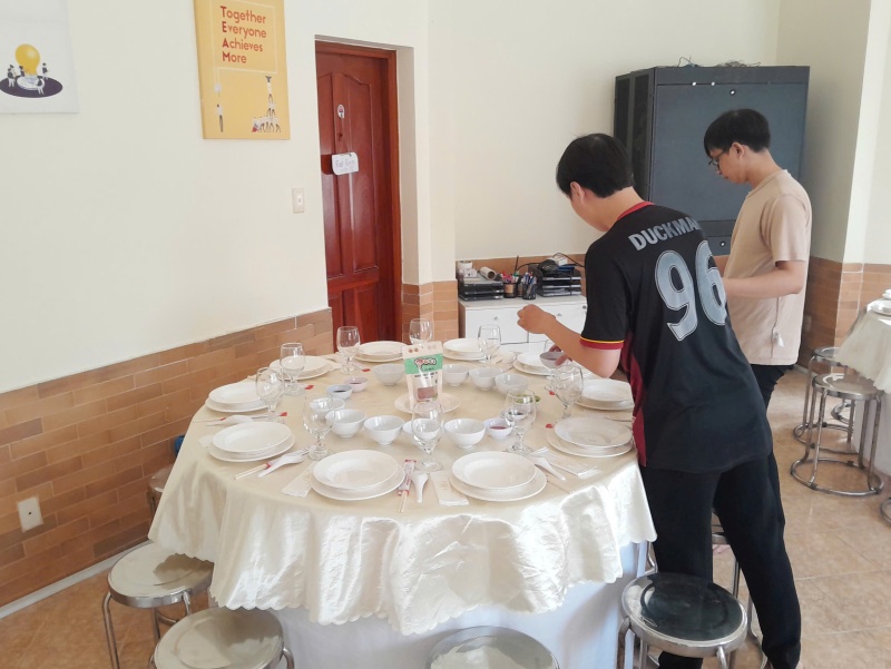 [Báo] Sinh viên đi làm thêm: Cần quản chặt thời gian!