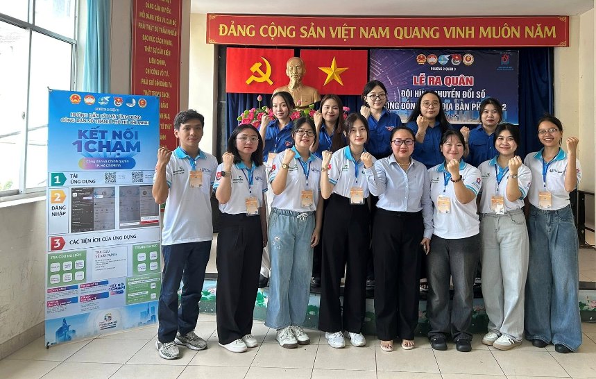 Đội hình chuyển đổi số cộng đồng quận 3 ra quân